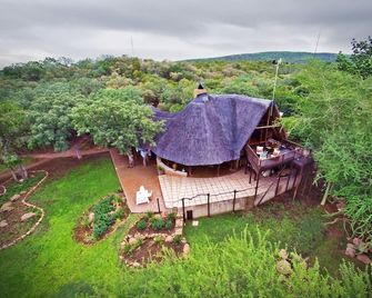 Itaga Luxury Private Game Lodge - Bela-Bela - Outdoors view