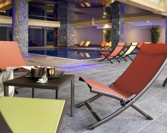 Résidence CGH Le Cristal de l'Alpe - Huez - Piscine