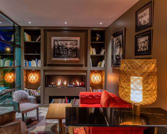 Best Western Plus Le Lavarin - Aviñón - Lounge