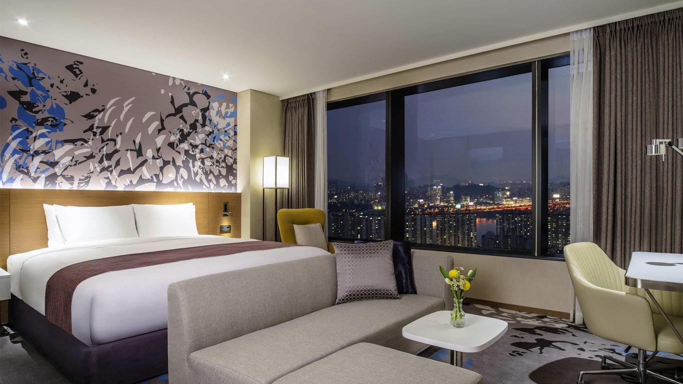 Novotel Suites Ambassador Seoul Yongsan