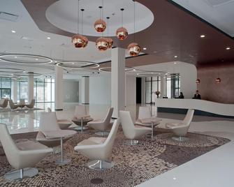 Ambasador Premium - Łódź - Hol
