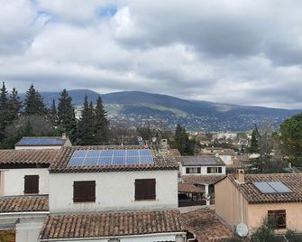 Auberge les Aromes - Grasse - Buiten zicht
