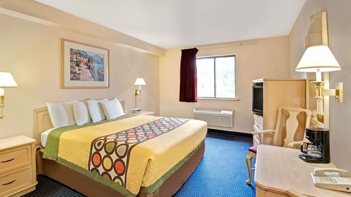 سوبر 8 باي ويندام ألبوكيركي ويست/كورز بوليفارد