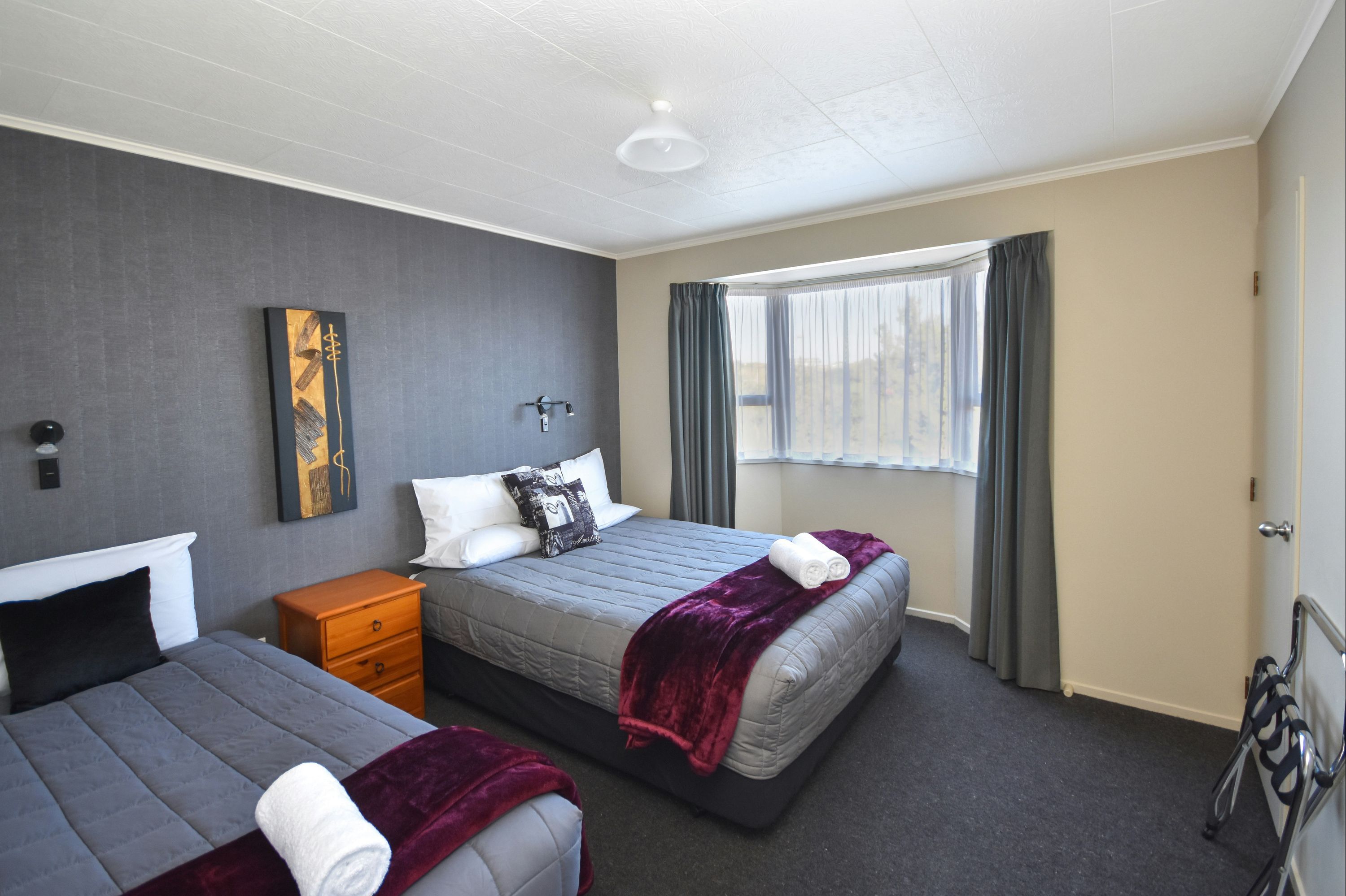 اسور أدريان موتل