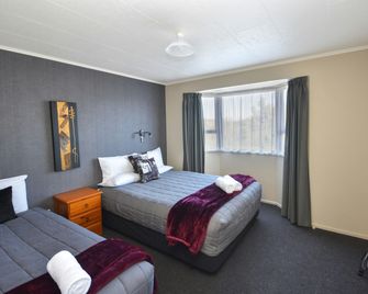 Asure Adrian Motel - Dunedin - Bedroom