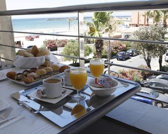 Hotel Adiafa - Barbate - Schlafzimmer
