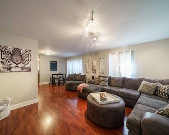 {Sunnyside Wilds} An Ideal Spot for Exploring Asheboro - Asheboro - Living room