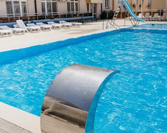 Grand Priboy Hotel - Anapa - Havuz