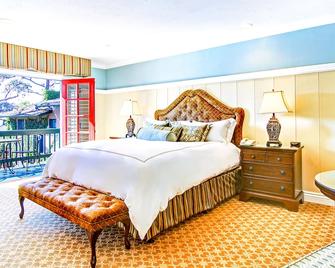 Wayside Inn - Carmel-by-the-Sea - Bedroom