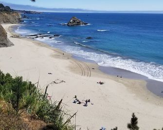 Stunning ocean views with free beach access! - Gualala - Playa