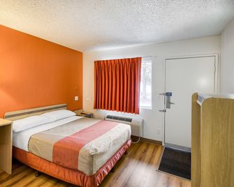 Motel 6-Everett, Wa - South - אברט - חדר שינה
