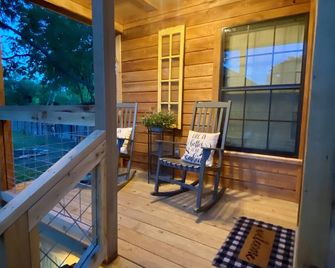 The Retreat at Hill View - Boerne - Balcony