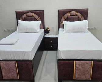 Ashirwaad249 - Greater Noida - Habitación