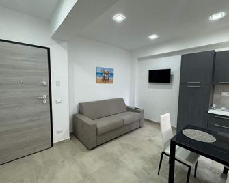 Holidays Apartments 'Giulia' - Tropea - Living room