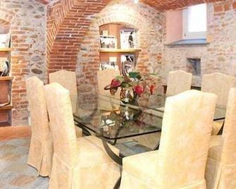 Hotel Palazzo Di Mezzo - Carrù - Comedor
