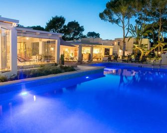 Casbah Formentera Hotel & Restaurant - Platja de Migjorn - Pool