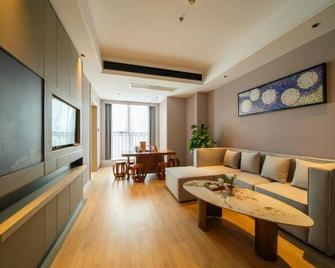 Ganzhou Xiangjiang International Hotel (Da Vinci Vientiane City Branch) - Ganzhou - Living room