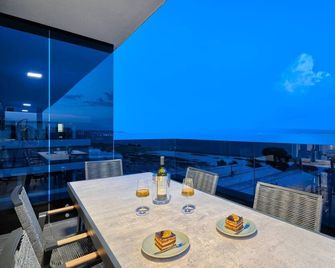 Liberty Living Apartments - Split