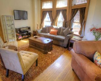Flora House Denver - דנבר - סלון