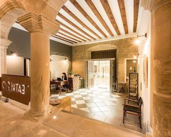 Teatrisso Hotel Palacio - Cuzcurrita-Río Tirón