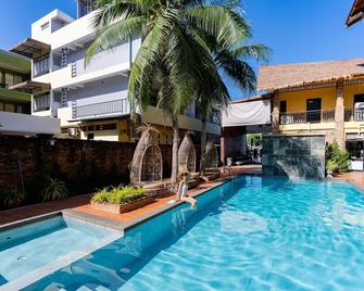 莫緹小屋度假村 - 塔庫巴 - 拷叻 - 游泳池