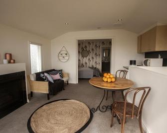 By The Seaside B&b - Mornington - Sala de estar