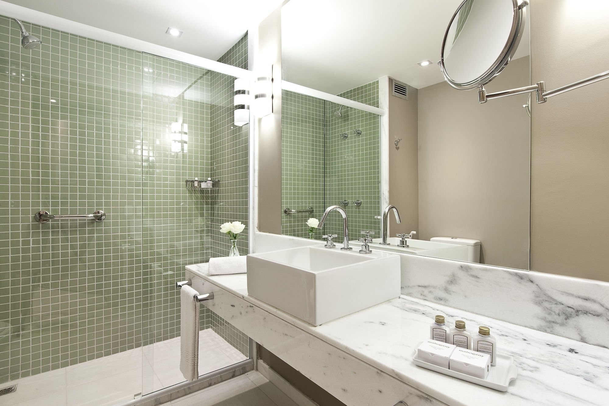 eSuites Savassi Toscanini - Belo Horizonte - Baño