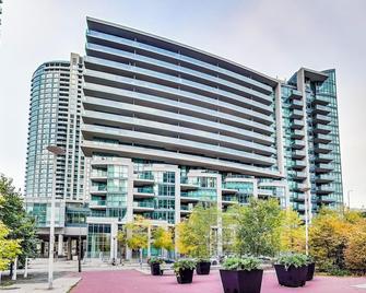 Rivetstays- The Neptune I - Toronto - Building