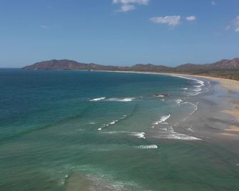 Surf Ranch Tamarindo - Tamarindo - Playa