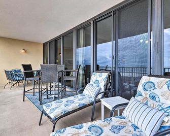Beachfront Dauphin Island Condo Pool Access! - Dauphin Island - Balcón