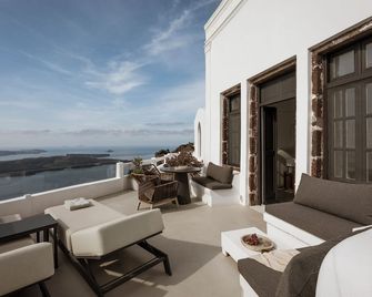 Aqua Luxury Suites Santorini - Imerovigli - Balcony
