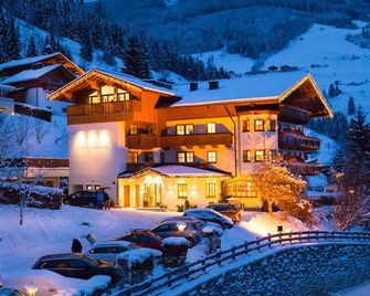 Hotel Dorfer - Grossarl - Byggnad