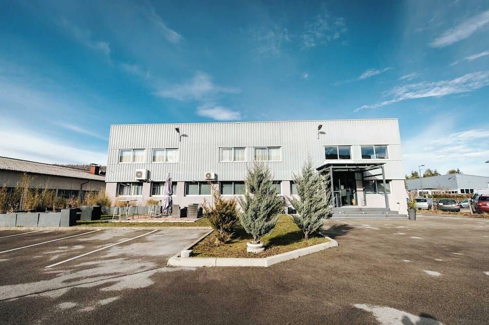 Hôtel L'ange de la vallée thumbnail 2