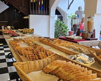 Dhow Palace Hotel - סטון טאון - בופה