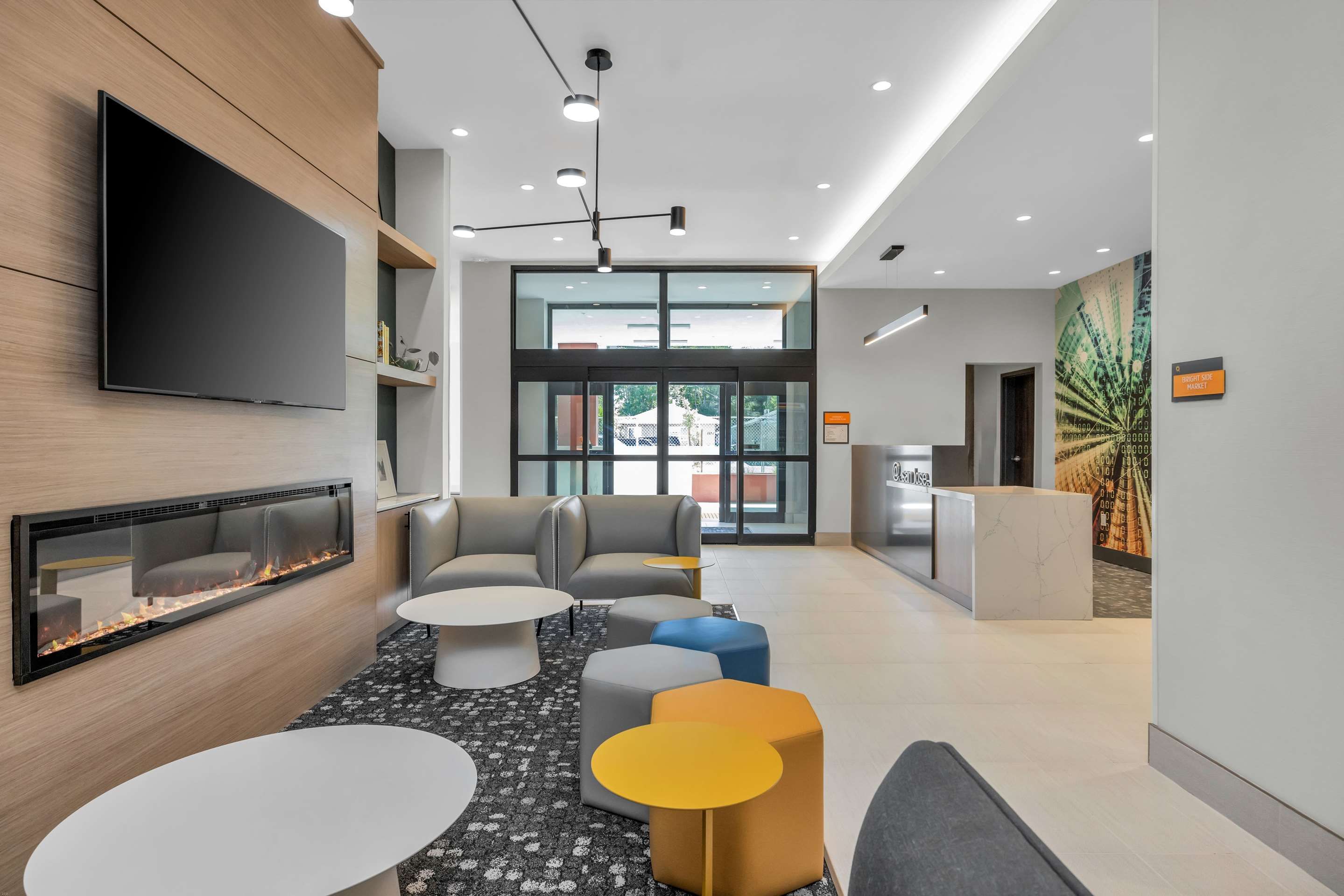 La Quinta Inn & Suites by Wyndham San Jose Airport-Downtown - San Jose - Lobby