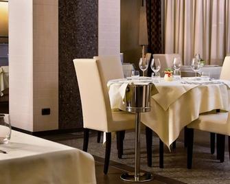 Viola Palace Hotel - Villafranca Tirrena - Restaurante