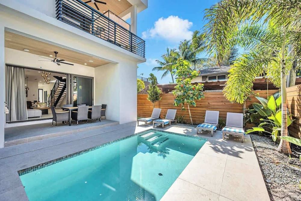 Luxury 6BR Las Olas Family Retreat w/ Heated Pool - Fort Lauderdale - Pool
