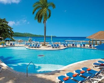 Sunset Beach Resort Spa And Waterpark - Bahía Montego - Piscina