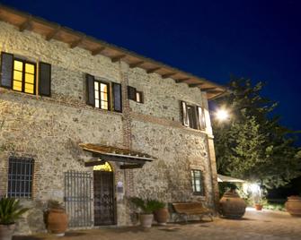 Fattoria Agriturismo Il Colombaio - Monteriggioni - Building