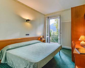 Hotel Don Abbondio - Lecco - Habitación