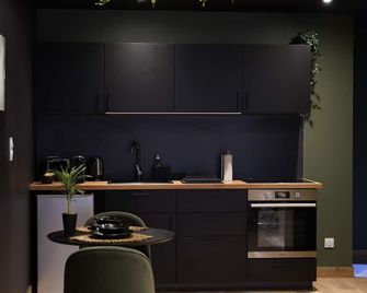 Junglia Suite - Spa & Ciné - Bourg-en-Bresse - Kuchyň