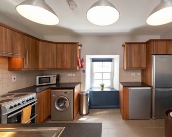 2B apartment @ Hamilton House - Downpatrick - Kitchen