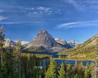 Quiet Countryside, and just a few minutes from town and Glacier National Park! - East Glacier Park - Outdoor view