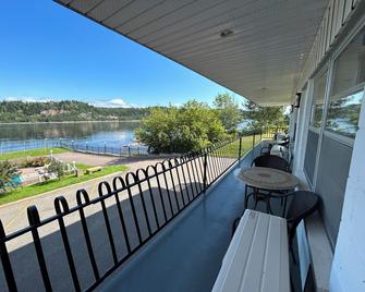 Motel Panoramique - Saguenay - Balkon