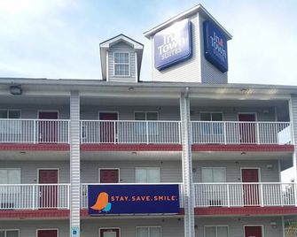Intown Suites Extended Stay Nashville Tn - Murfreesboro Pike - Antioch - Building