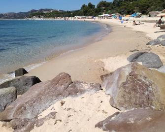 Calaverde - S. Margherita-Pula: 200mt from the beach - house with garden - Santa Margherita di Pula - Plage