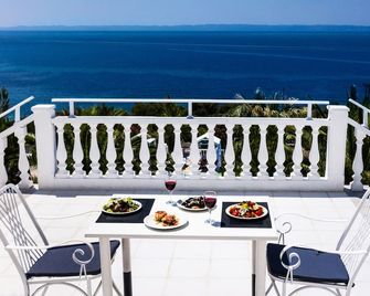 Bianco Olympico Beach Resort-All Inclusi - Vatopedi - Balcón