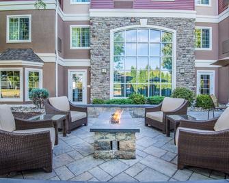 Equipped Suite | Free Breakfast + 24-Hour Business Center - Allentown - Patio