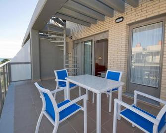 Chalets Adosados Alcocebre Suites 3000 - Alcossebre - Balcó