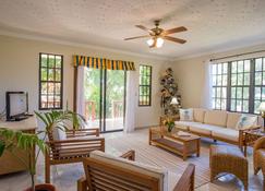 Bayview Vacation Apartments - Virgin Gorda - Living room